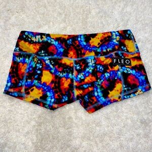 FLEO low rise contour style